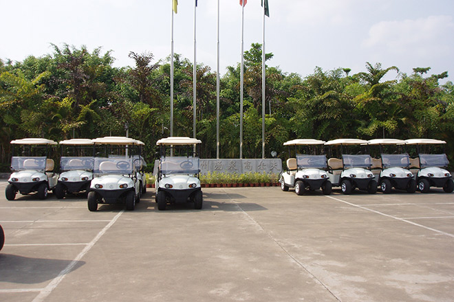 湯泉高爾夫球車(chē)